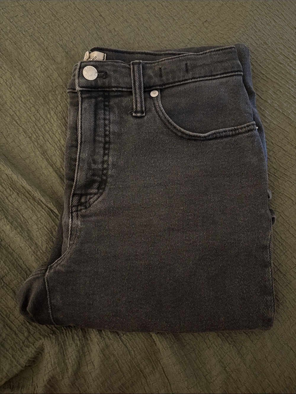 Madewell Mid-Rise Kick Out Jeans in Starkey Wash